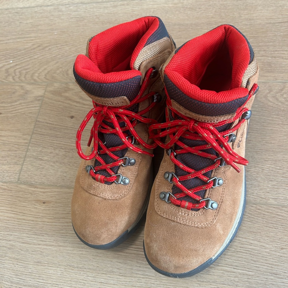 Columbia Newton Ridge Plus Waterproof Amped Hiking Boots
